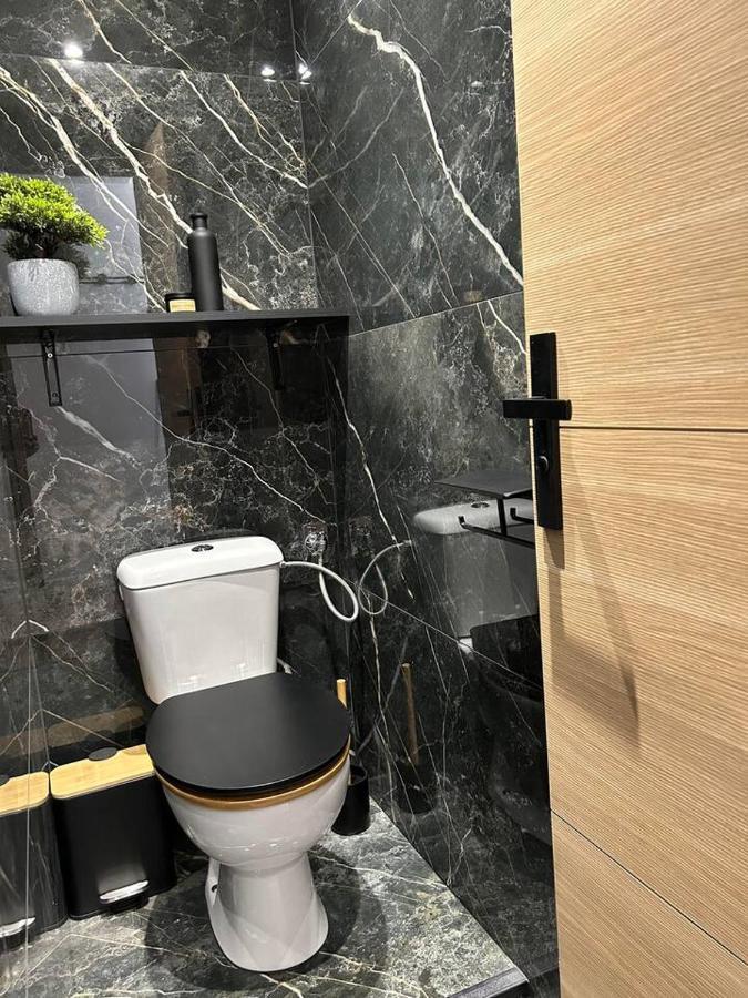 Appartement Jacuzzi Narbonne Exterior foto