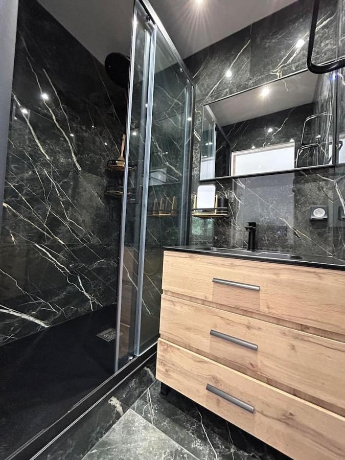 Appartement Jacuzzi Narbonne Exterior foto