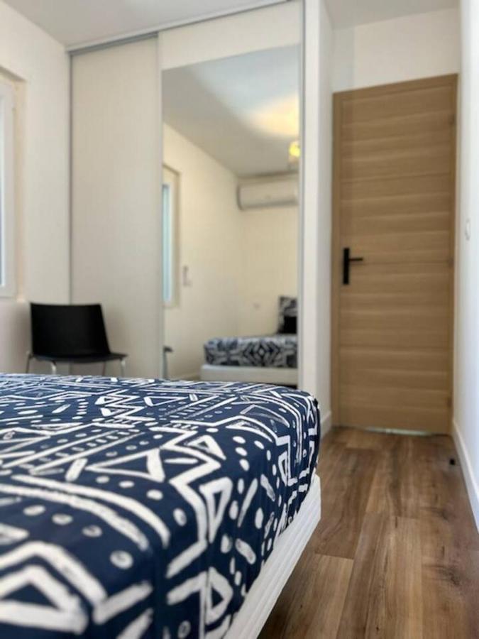 Appartement Jacuzzi Narbonne Exterior foto